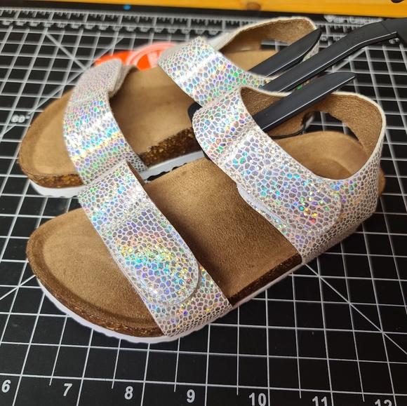 Wonder Nation Toddler girls Rainbow Holographic Snake skin Pattern 2 Strap Sanda - Picture 2 of 9